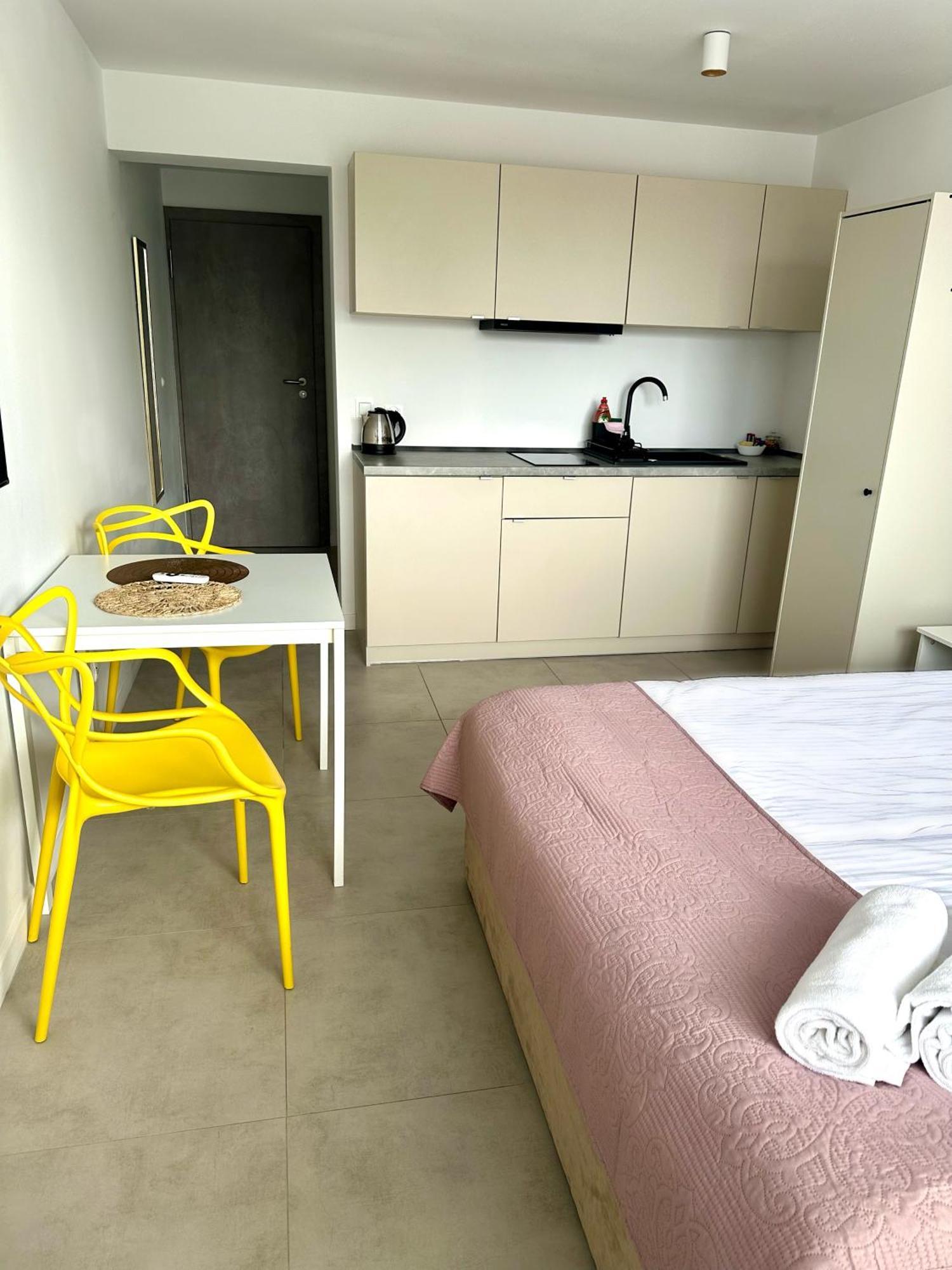 Apartamenty Sunny Stay 亚斯塔尔尼亚 外观 照片
