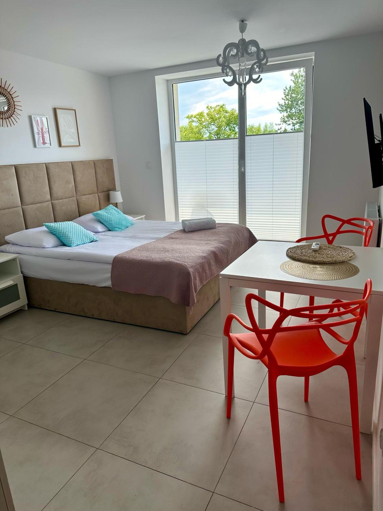 Apartamenty Sunny Stay 亚斯塔尔尼亚 外观 照片