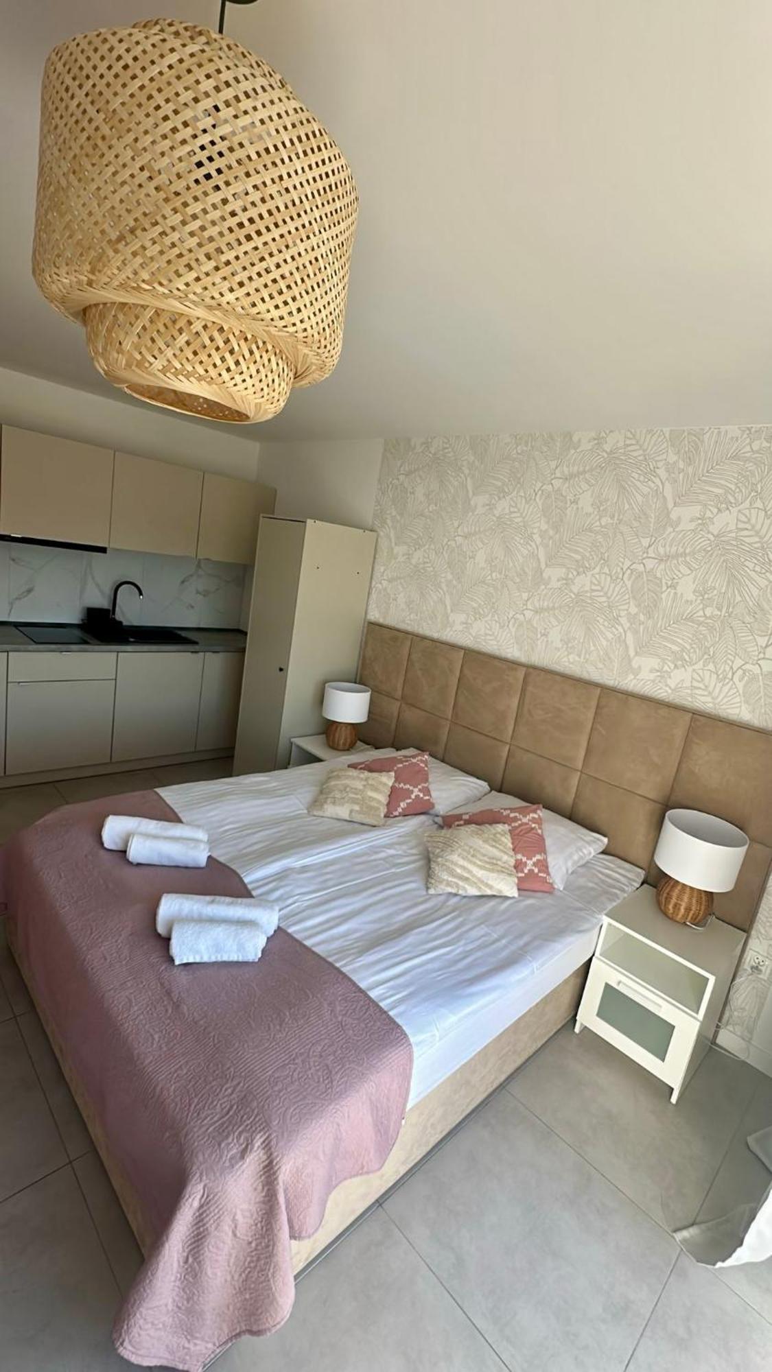 Apartamenty Sunny Stay 亚斯塔尔尼亚 外观 照片
