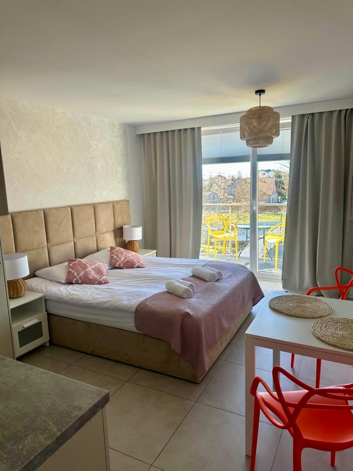 Apartamenty Sunny Stay 亚斯塔尔尼亚 外观 照片