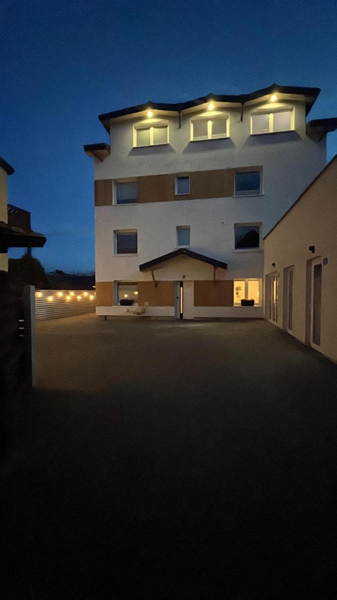 Apartamenty Sunny Stay 亚斯塔尔尼亚 外观 照片